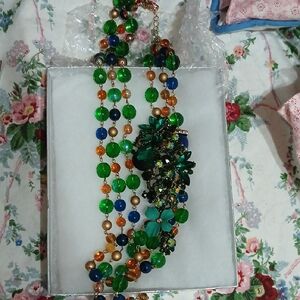 Vibrant Green and Gold Beaded Necklace